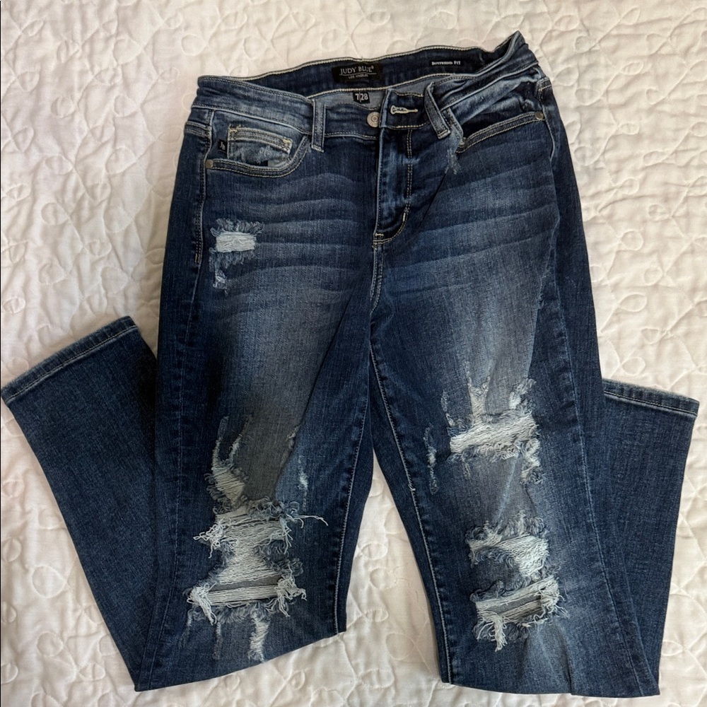 Judy Blue Dark Blue Distressed Boyfriend Jeans